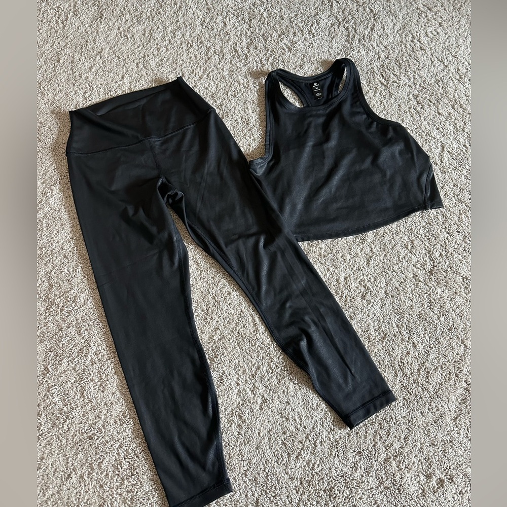 NWOT 90 Degree By Reflex workout set
